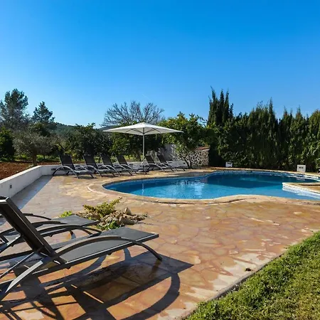 Carmen Ibiza * Santa Eulària des Riu